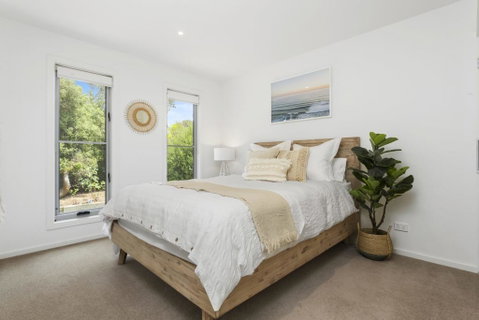 YOU, ME AND THE SEA - BLAIRGOWRIE - Rental Cars 3