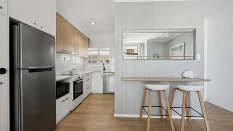 Affordable, Pool, Spa, Beach, Sleeps 5 - Rental Cars 3