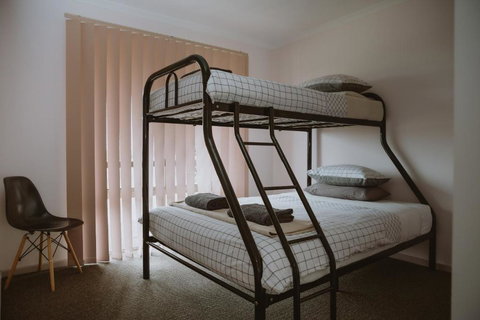 Alkoomi Chalets - Rental Cars 1