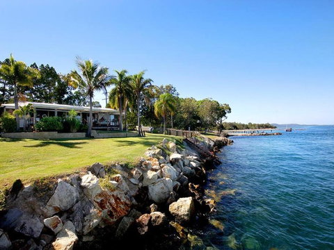 AMITY SHAWS - Rental Cars 0