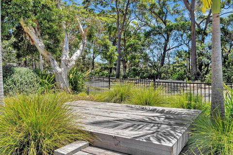 Arches By The Sea, Vincentia - Rental Cars 3