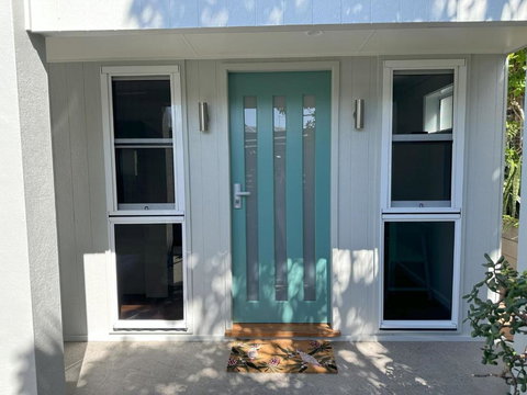 Ashmore - Rental Cars 2