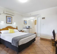 Glenmore Tavern - Rental Cars