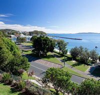 1 'Kiah' 53 Victoria Parade - stunning views wifi aircon just across the road to the water - Rental Cars