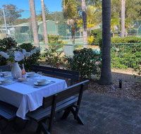 10 'Carindale' 19 Dowling St - Ground Floor Unit with WIFI Foxtel and Linen - Rental Cars