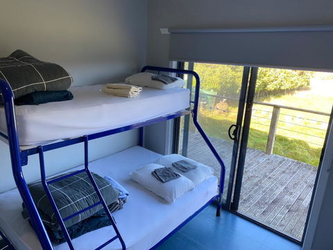 13th Apostle Backpackers - Rental Cars 2