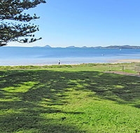 15 'Kanangra' 39 Soldiers Point Road - fantastic unit right on the water - Rental Cars