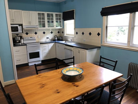 15 Clarke Street - Rental Cars 2