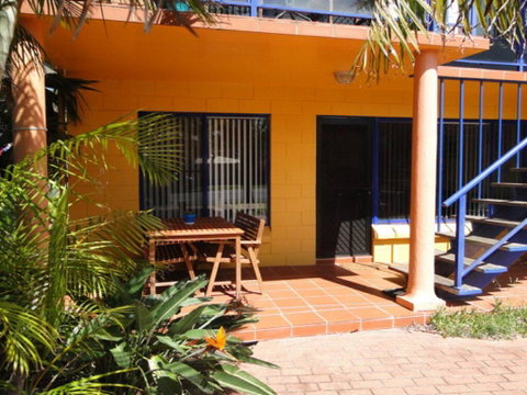 2 'Copacabana', 61 Sandy Point Road - Cute Unit With Water Views From The Balcony - Rental Cars 1