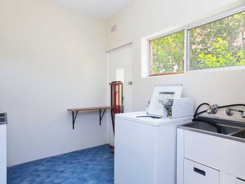 2 'Fiddlers Green' 62 Magnus Street - Ground Floor Unit Walking Distance To Nelson Bay - Rental Cars 1