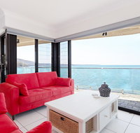 2 'Lanimer' 14 Mitchell Street - beautiful waterfront property with spectacular views - Rental Cars