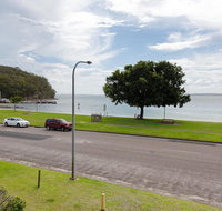 2 'Little Hut' 20 Kurrawa Close - Stunning water views of Little Beach - Rental Cars