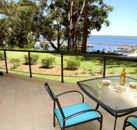 2 'Magnus Pines' 52-56 Magnus Street - stunning unit with aircon water views  foxtel - Rental Cars