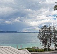 2 'Sunnie Belle' 3 Victoria Parade- water views over Nelson Bay foreshore - Rental Cars