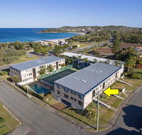 2 'The Dunes' 38 Marine Drive - pool tennis court and so close to the beach - Rental Cars