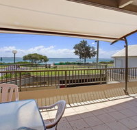 2 'Yachtsman Rest' 37 Victoria Parade - Foxtel aircon waterviews - Rental Cars