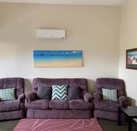 2 Bed Rooms Granny Flat - Complete Privacy - Rental Cars
