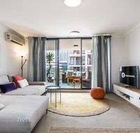 2 Bedroom 2 Bathroom Apt with Balcony and Parking - Rental Cars