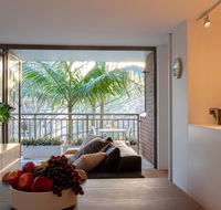 2 Bedroom Apt in Potts Point with Parking - Rental Cars