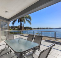 2 The Shores Soldiers Point - Waterfront - Uninterrupted Water Views INCLUDING ALL LINEN  TOWELS Free Wi-Fi - Rental Cars