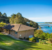2 Water Crescent - Retro Haven - Rental Cars