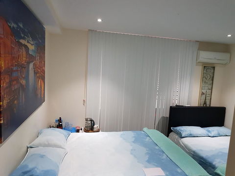 21 Sorrell Shared Apartment - Rental Cars 2