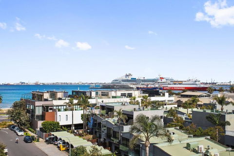 Boutique Stays - Zinc Views 501 - Rental Cars 0
