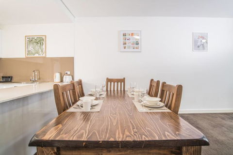 2bed2bath APT At Wolli Creek+P,  Close To Airport - Rental Cars 2