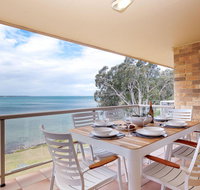 3 'Pelican Sands' 83 Soldiers Point Rd - stunning waterfront unit with magical water views  air conditioning - Rental Cars