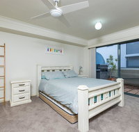 3 'Peninsula Waters' 2-4 Soldiers Point Rd - Beautiful Air Conditioned Unit with Pool Lift  WIFI - Rental Cars