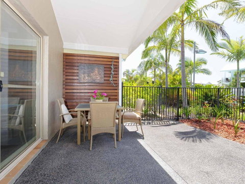 356 ' Oaks Pacific Blue', 265 Sandy Point Rd - Air Conditioned, Direct Pool Access And Suited For Disability - Rental Cars 0