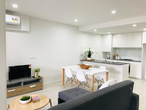 404 Kalina 2 Bedrooms - Rental Cars 1