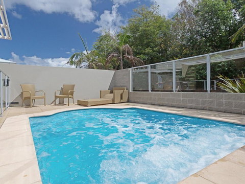 516 'Oaks Pacific Blue', 265 Sandy Point Road- Private Pool, Aircon, WIFI - Rental Cars 0