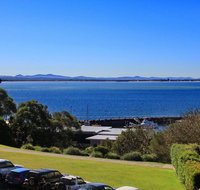 6 'Portofino' 7 Laman Street - Superb Water Views and only 1 minute walk into the heart of town - Rental Cars