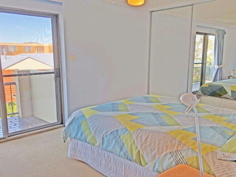 7 'Skyline' 12 Thurlow Avenue - Unit With A WOW Factor - Rental Cars 3
