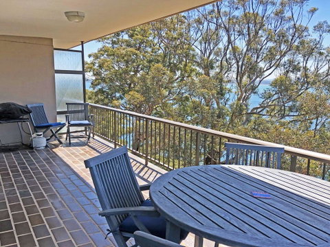 7 'Skyline' 12 Thurlow Avenue - Unit With A WOW Factor - Rental Cars 1