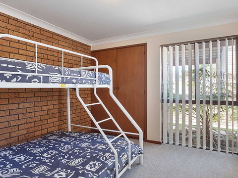 8c Norburn Avenue - Great Family Budget Holiday - Rental Cars 3