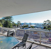 9 'Nelson Towers' 71a Victoria Parade - unit in the heart of Nelson Bay with water views - Rental Cars