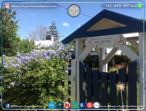 Abbey Lodge - Rental Cars 1