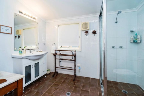 Abelia House B &B - Rental Cars 2