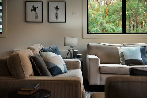 Ablac House - Rental Cars 3