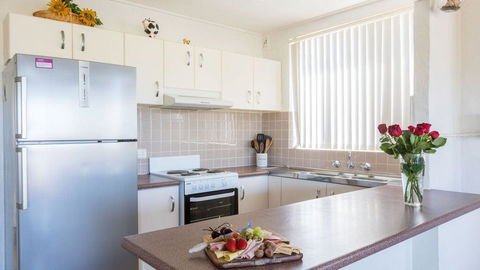 Absolute Oceanfront Cottage - Rental Cars 2