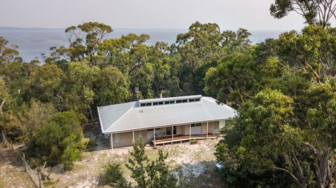 Acacia Lakehouse - The Lake At Your Doorstep - Rental Cars 0