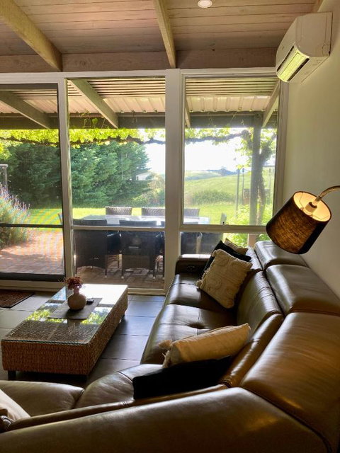 Elevation652 At Mt Bellevue In King Valley - Rental Cars 4