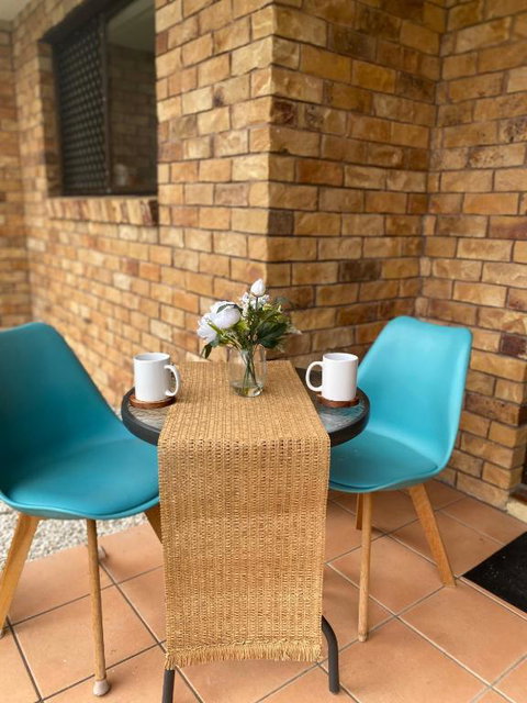 Fabulous Canal-front Unit In Mooloolaba - Rental Cars 3