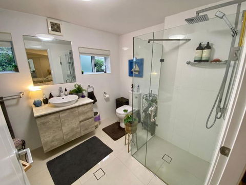 H2O Holiday Apartment Unit 14 - Rental Cars 1