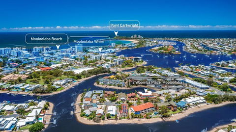 HACIENDA- CANAL VIEWS AND COMFORT - Rental Cars 0