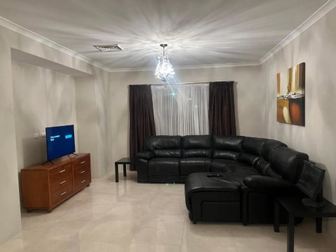 Holiday Home To Remember - Rental Cars 3