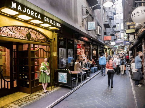 Ibis Budget - Melbourne CBD - Rental Cars 1