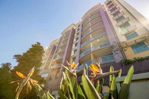 Hotel Gloria - Rental Cars 1